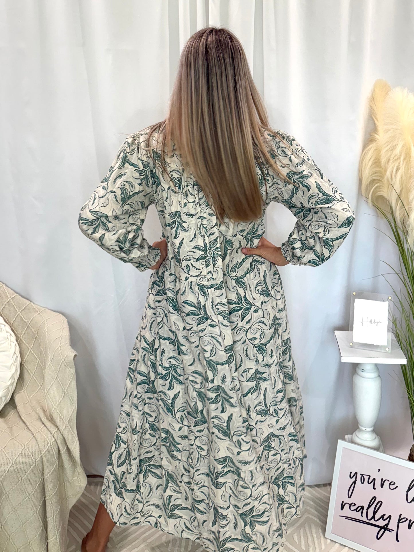 Lovely Linen Dress (Pockets!)