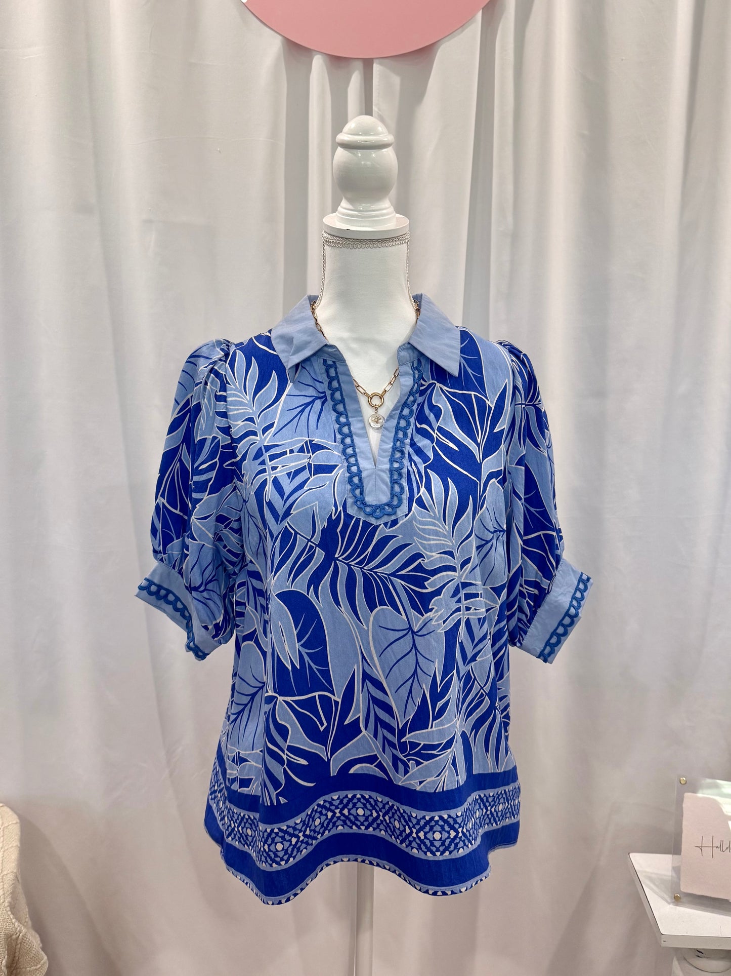 Beautiful Blue Hawaiian Top