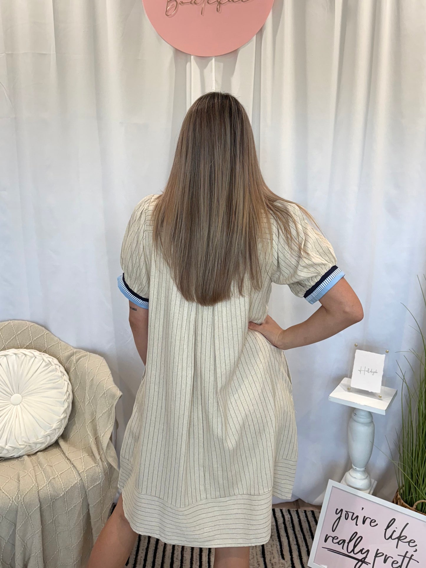 Classy and Sassy dress (Pockets!)