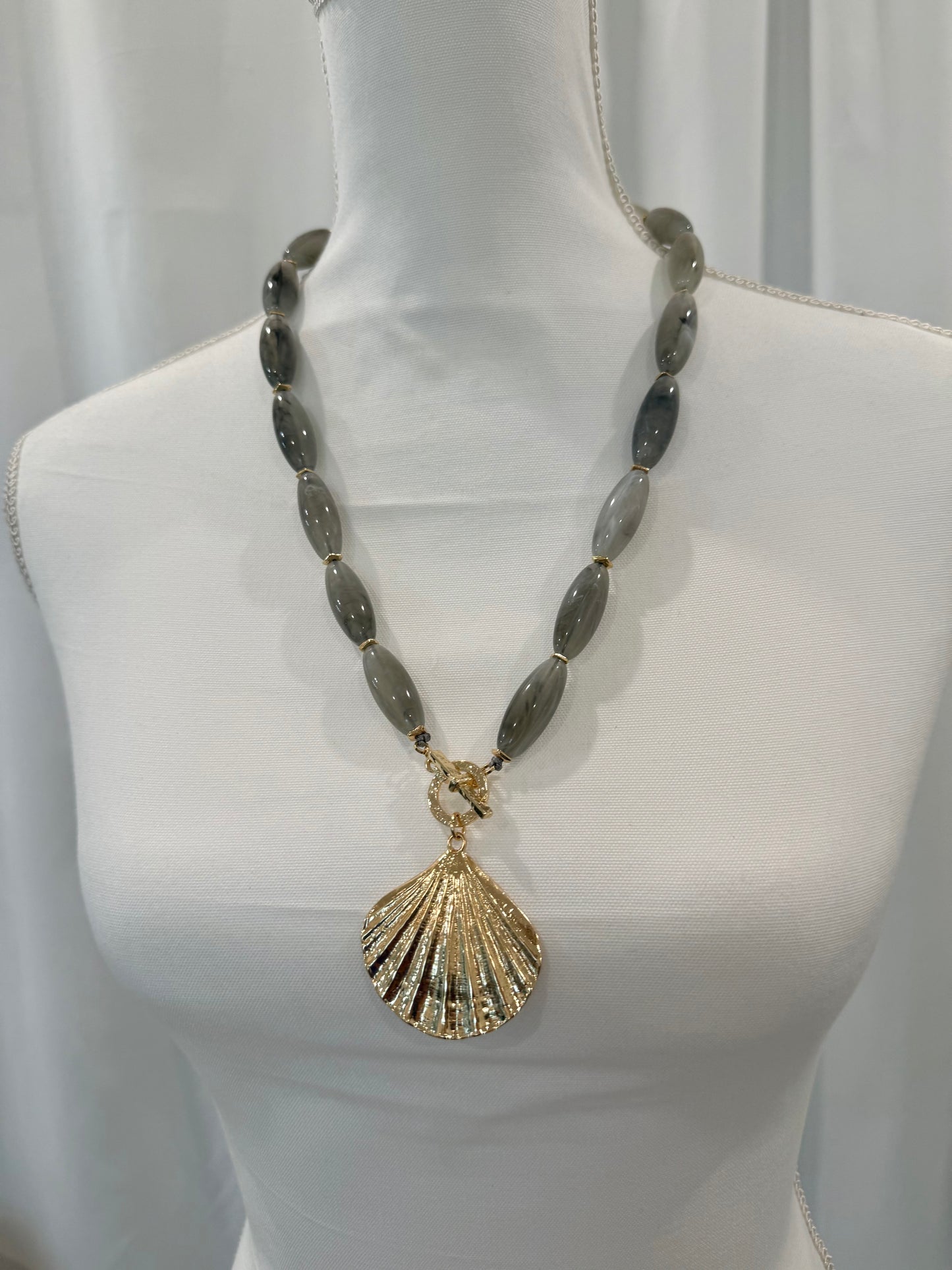 Mary Necklace
