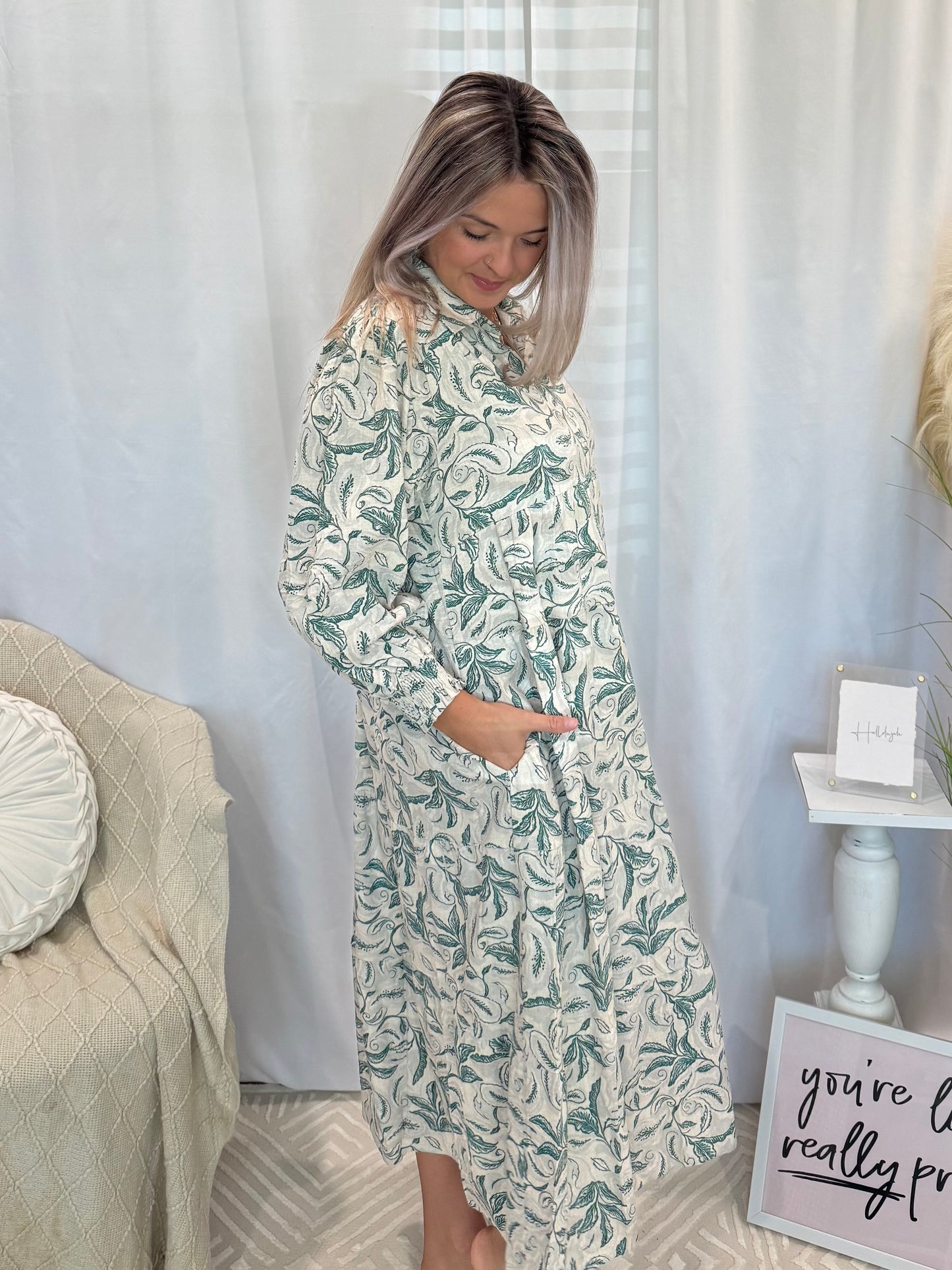 Lovely Linen Dress (Pockets!)