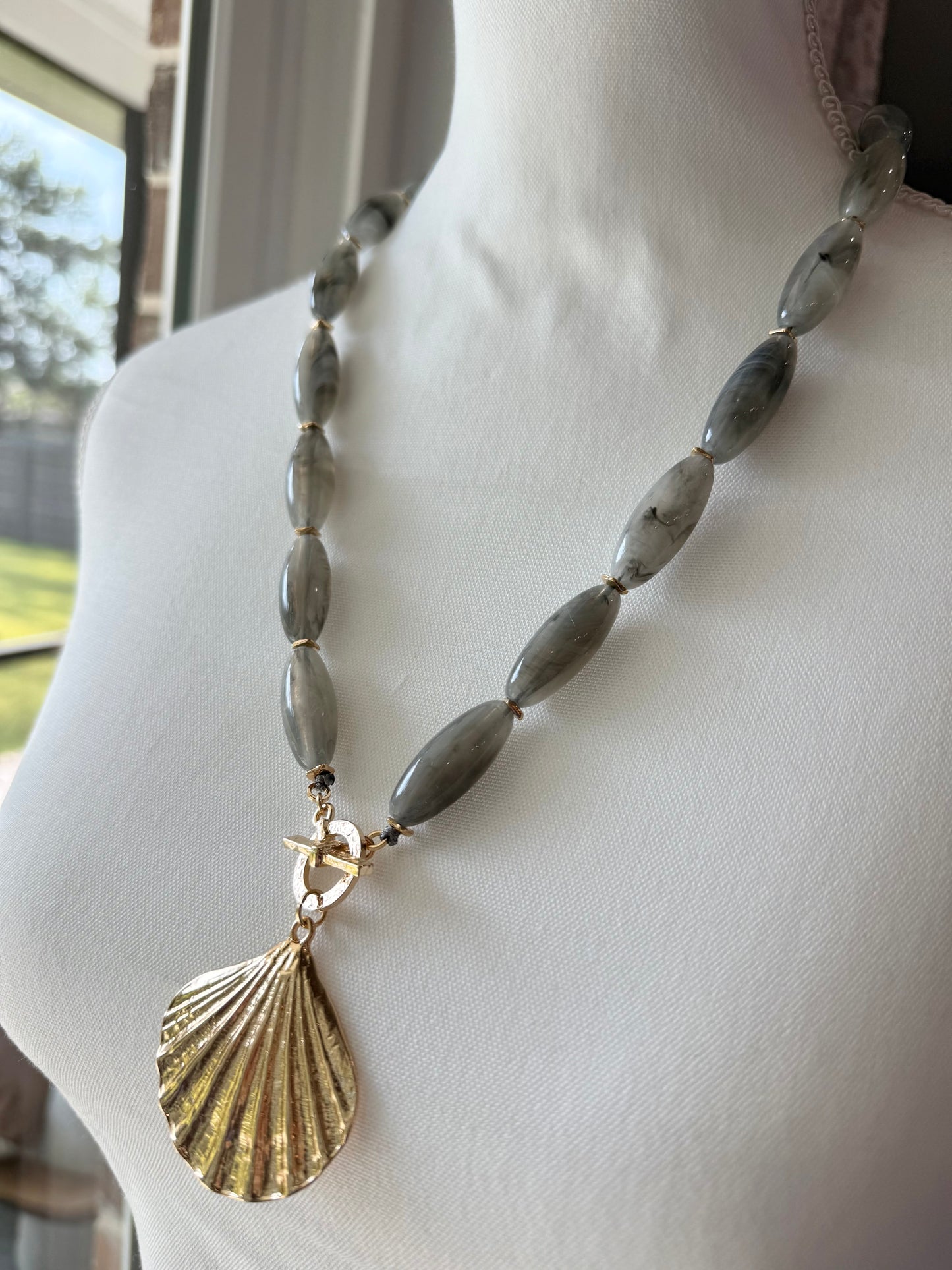 Mary Necklace