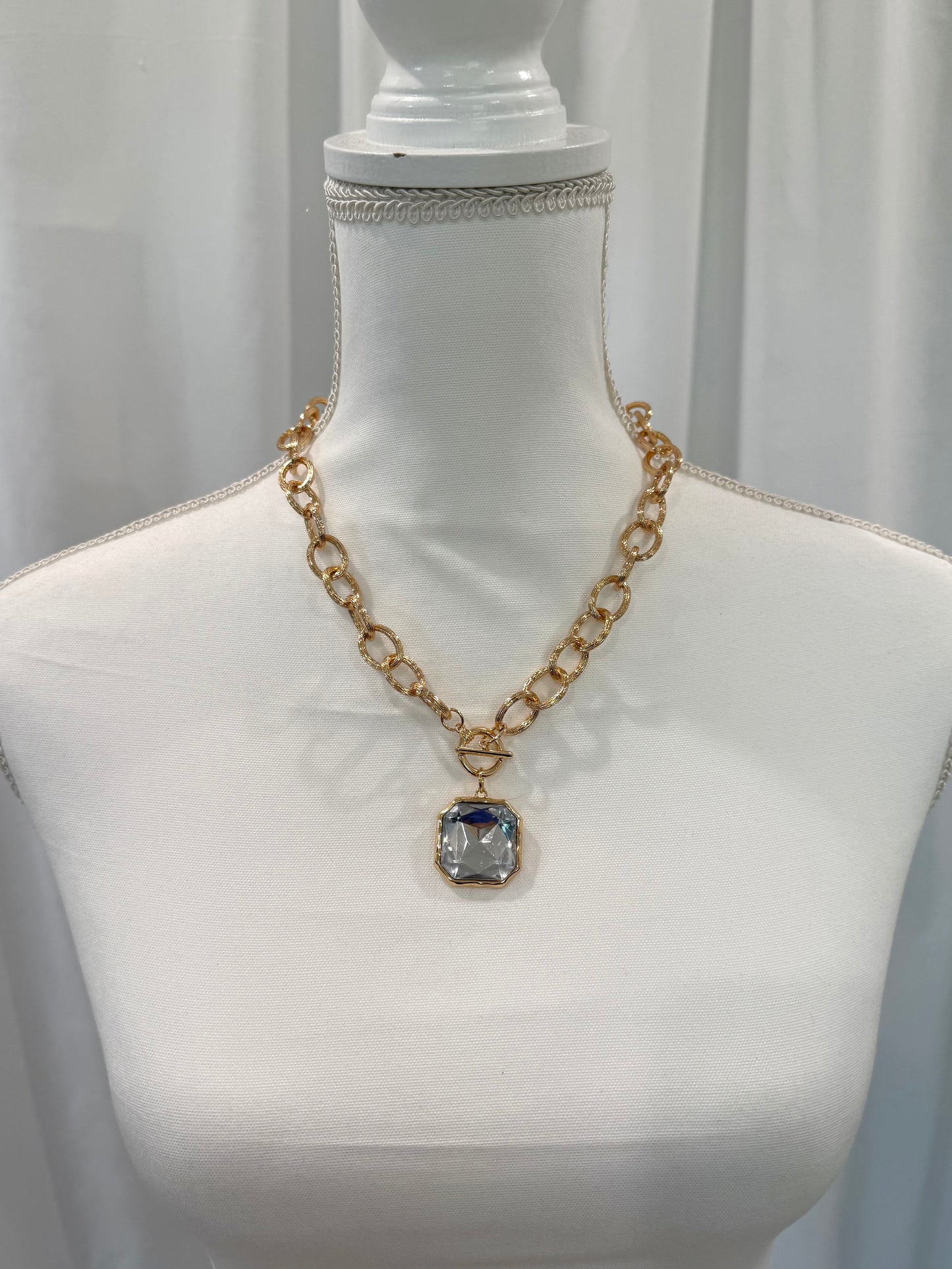 Carrie Necklace