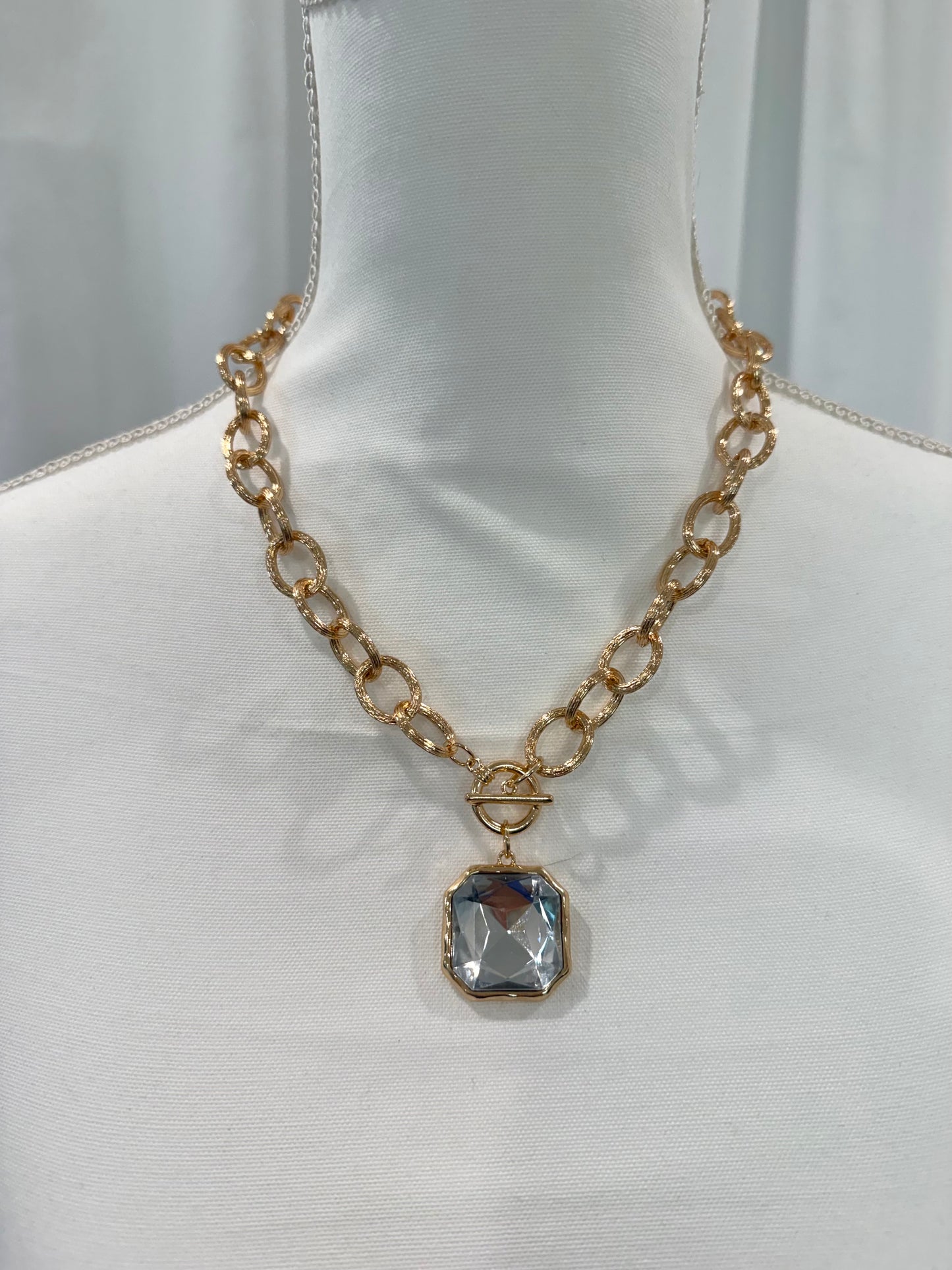Carrie Necklace