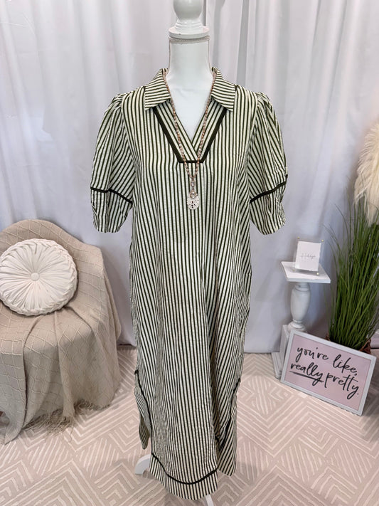 Green Vacay Dress (Pockets!)