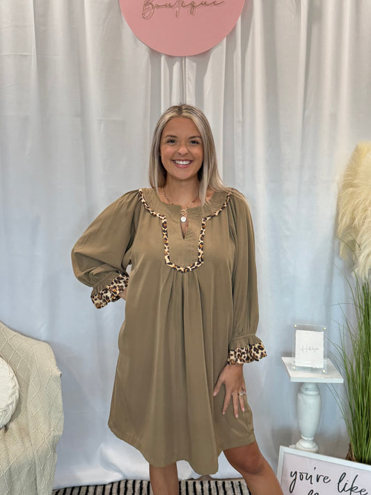 Marvelous Beige Dress (Pockets!)